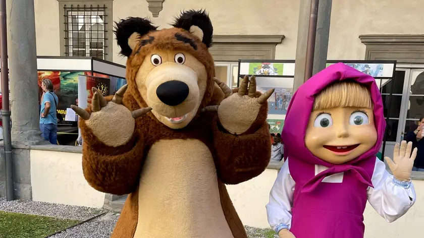 Masha e Orso