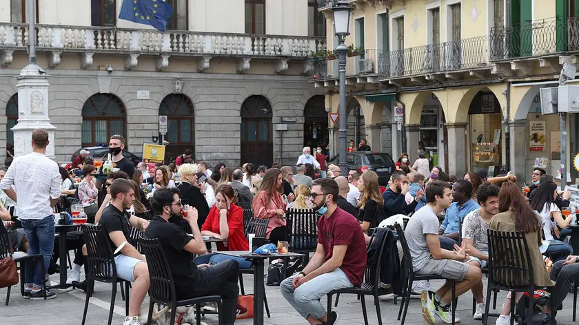 TOME' - AGENZIA BIANCHI - PADOVA - APERITIVO BLINDATO