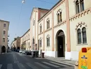 L'ex geriatrico in via Beato Pellegrino