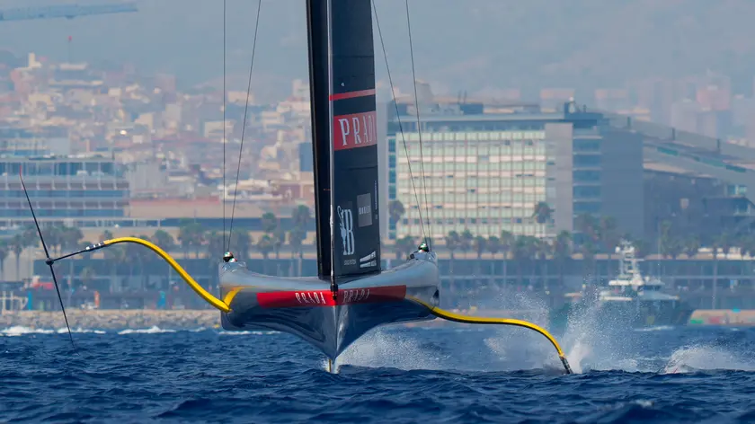 epa11559672 Luna Rossa Prada Pirelli compete in a match race during the Preliminary Regatta of the 37th America's Cup, in Barcelona, Spain, 22 August 2024. EPA/Siu Wu