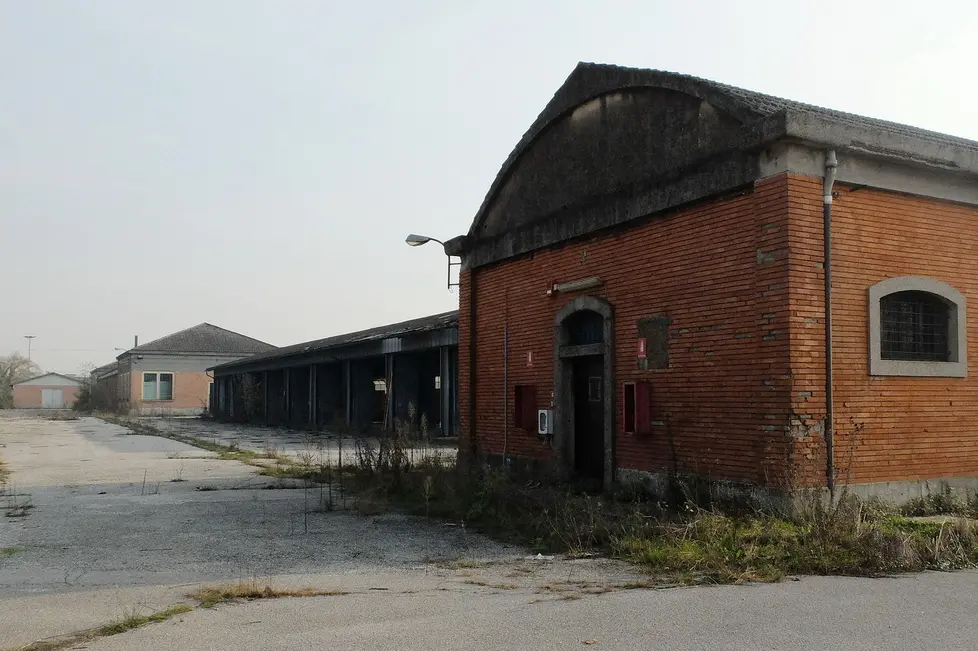 BARSOTTI -EX CASERMA ROMAGNOLI A CHIESANUOVA