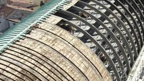 Il cantiere del restauro della Basilica Palladiana a Vicenza, che si avvia a conclusione, dopo cinque anni di lavori molto complessi che hanno comportato la messa in sicurezza e il consolidamento di tutte le parti della struttura, a partire dalla copertura del grande edificio, distrutta durante la seconda guerra mondiale e immediatamente ricostruita. ANSA / US ++NO SALES EDITORIAL USE ONLY++