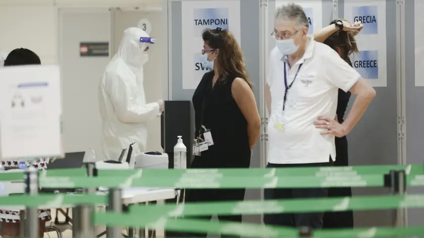 17/08/2020 Venezia, Coronavirus : Tampone all’ Aeroporto Marco Polo per i passeggeri provenienti da paesi ritenuti a rischio contagio