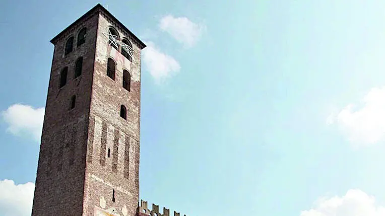 BELLUCO MUNICIPIO CAMPOSANPIERO BELLUCO