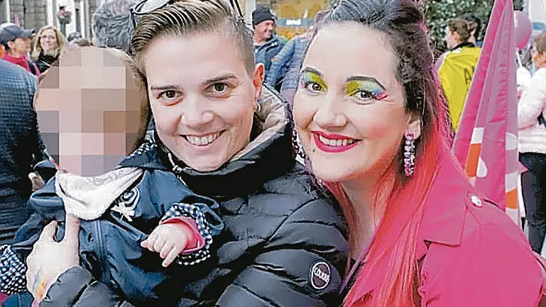 Vanessa Finesso e Cristina con la loro figlioletta