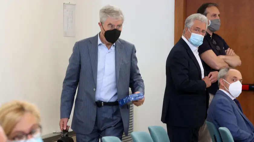 filippi agenzia foto film treviso tribunale processo veneto banca in foto consoli e trinca