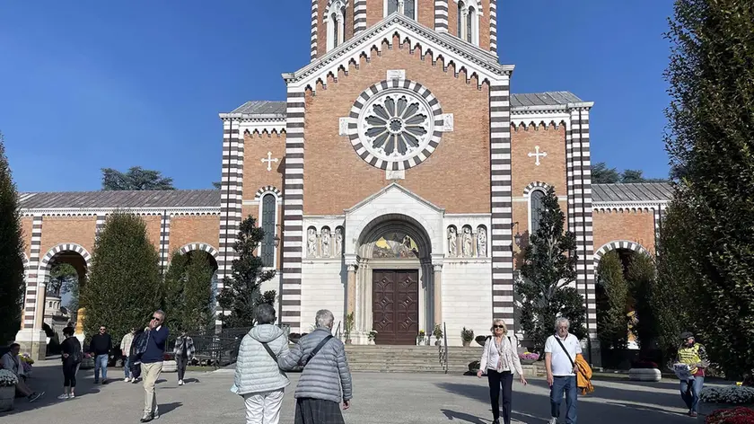 Il cimitero Maggiore di Padova dove lavorava l’operaio accusato di aver rubato le fedi