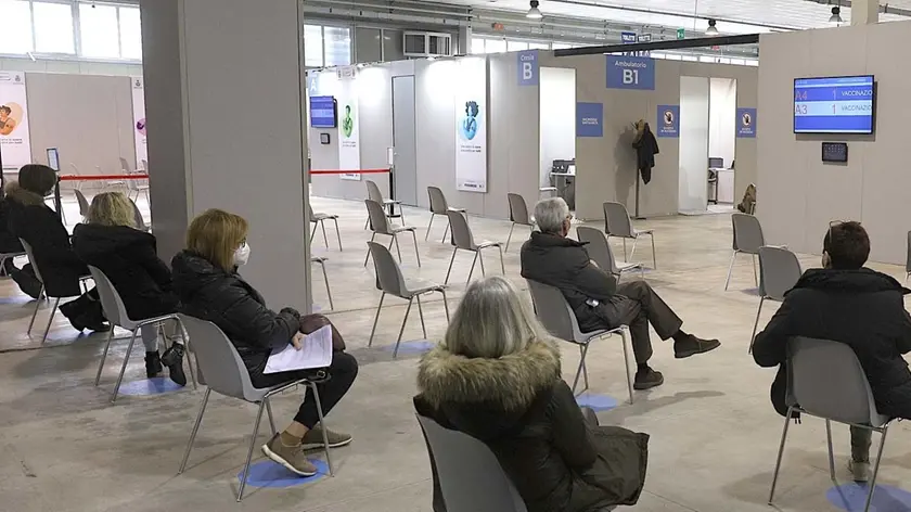 TOME' - AGENZIA BIANCHI - PADOVA - VACCINI IN FIERA