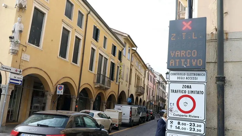 MARIAN - AGENZIA BIANCHI - PADOVA - ZTL AL SANTO