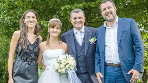 Francesca Verdini e Matteo Salvini, a destra, con gli sposi Silvia Gallina e Gian Marco Centinaio