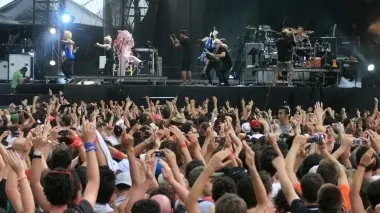 Anche quest’anno l’Heineken Jammin’ Festival si annuncia come l’evento rock più amato: al parco San Giuliano di Mestre sono attese decine di migliaia di giovani