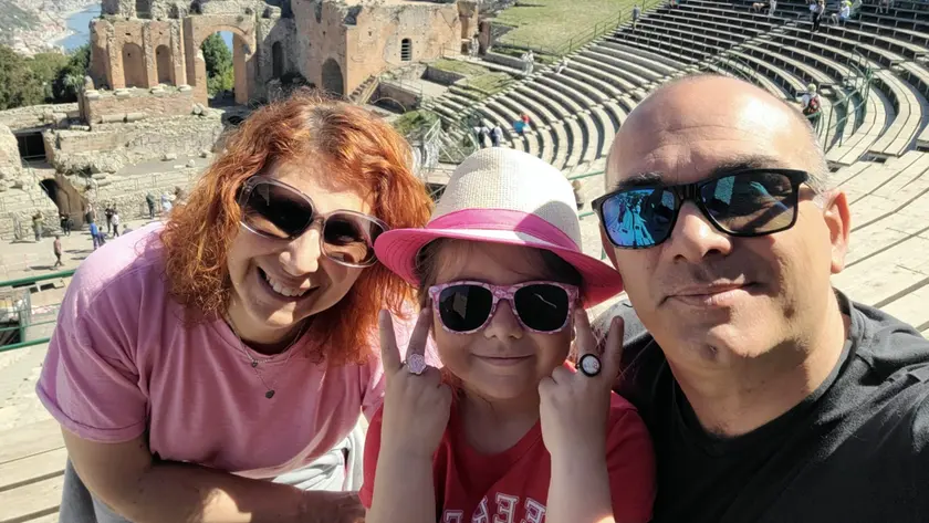 Michele Petriccione con moglie e figlia