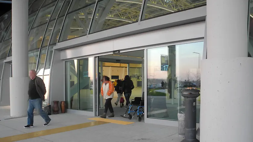 Schiavonia, 19 Nov 2014 .Disagi al nuovo ospedale. Nella foto: l'ingresso priincipale.Ph. Zangirolami