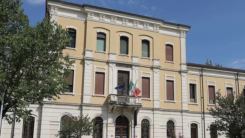 TOME' - AGENZIA BIANCHI - PADOVA - OSPEDALE AI COLLI