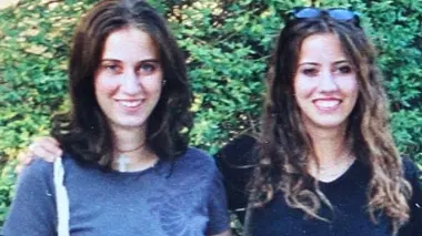 LE DUE SORELLE. Giulia e Marta Baggio, vittime di un incidente stradale in Sicilia cinque anni fa