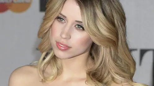 epa04158260 (FILE) The file picture dated 19 February 2014 shows British presenter Peaches Geldof arriving on the red carpet at the O2 Arena for the Brit Awards 2014 in London, Britain. According to media reports on 07 April 2014, Peaches Geldof died aged 25. EPA/FACUNDO ARRIZABALAGA