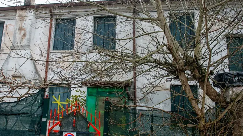 Ospedaletto Euganeo (PD), 18 Gennaio 2020. Abitazione di Silvano Ambrosi trovato morto in casa in via Boschette 44.