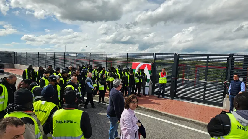 L'inaugurazione del parcheggio di Agrologic