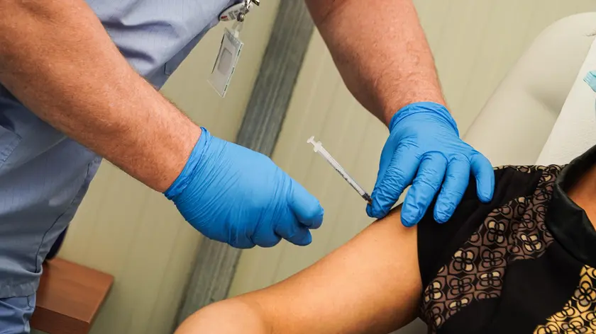 The vaccination center at the Ferrari Orsi Barracks in Caserta, headquarters of the Bersaglieri Garibaldi Brigade, one of the largest centers for the administration of the vaccine against Covid-19, in Caserta, southern Italy, 04 March 2021. ANSA/ CESARE ABBATE