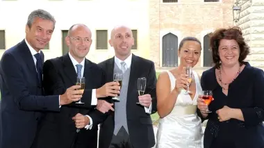 GLI SPOSI. Stefano e Paola con i colleghi-amici De Poli, Grazia e Degani