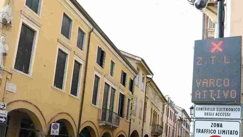 MARIAN - AGENZIA BIANCHI - PADOVA - ZTL AL SANTO