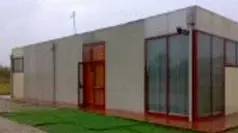 LA SEDE SMANTELLATA. Il prefabbricato del comitato di Straelle