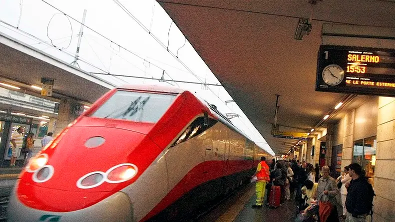 BARON - AGENZIA BIANCHI - PADOVA - FRECCIA ROSSA IN STAZIONE