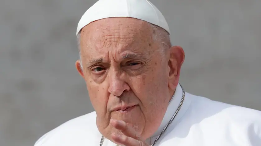 Papa Francesco chiama il padre di Riccardo, morto a 8 anni