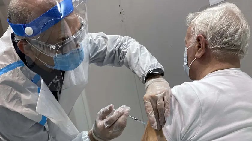 TOME -AGENZIA BIANCHI-PADOVA - VACCINI IN FIERA.