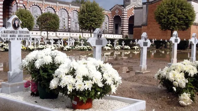 PD 31 OTTOBRE 2004 G.M. CIMITERO MAGGIORE (CARRAI/COMELLO) CIMITERO MAGGIORE (CARRAI/COMELLO)