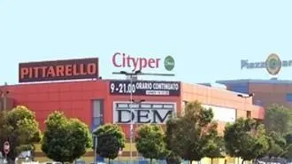 - PIAZZAGRANDE Il centro commerciale festeggia i 15 anni