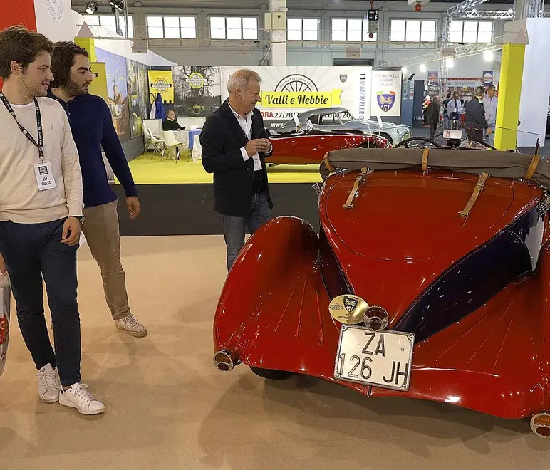 TOME' - AGENZIA BIANCHI - PADOVA - AUTO E MOTO D'EPOCA. FIAT 518 S SPIDER. COPIA DEL DUCE