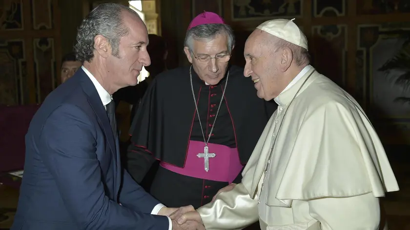 Zaia con papa Francesco (foto Ansa)