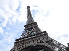 epa11617733 A view of the Eiffel Tower with the Olympic Rings in Paris, France, 21 September 2024. The elevator machinery area of the Eiffel Tower is usually closed to the public and is only open on specific occasions such as heritage days. French Heritage Days, which usually take place on the third weekend of September, provide an opportunity to explore heritage sites and monuments. EPA/TERESA SUAREZ