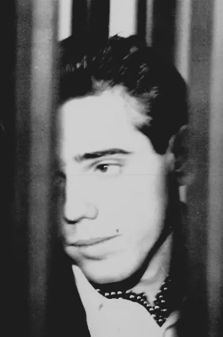 Paolo Cavazza (S) e Pietro Maso in aula durante il processo per l'omicidio dei genitori avvenuto a Montecchia di Crosara nel 1991, Verona, 18 febbraio 1992 ANSA