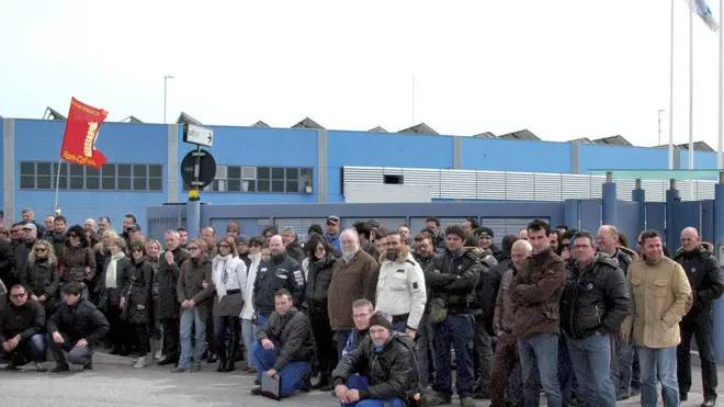 BELLUCO.SCIOPERO LAVORATORI DITTA BLUE BOXE CONA (VENEZIA)