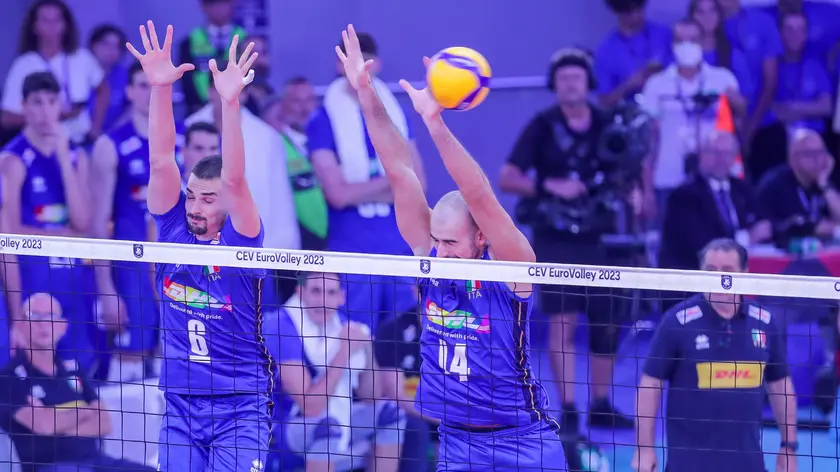 Simone Giannelli (Italy) and Gianluca Galassi (Italy) during the CEV Eurovolley Men match Gold Medal Final - Italy vs Poland at the PalaEur in Rome, Italy, 16 September 2023 ANSA/LUIGI MARIANI