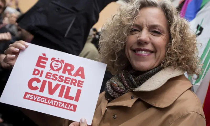 La senatrice Monica Cirinnà