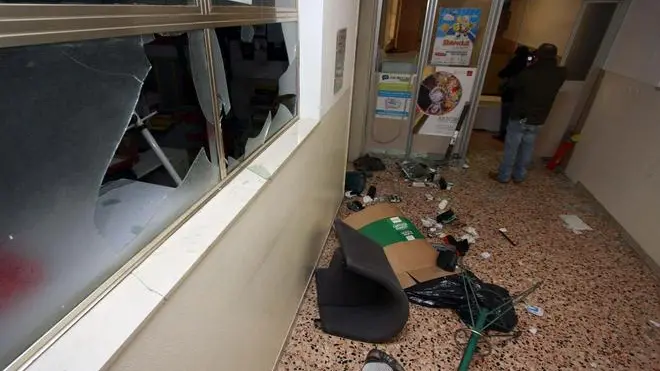 FERRO - RIVOLTA CASACOLORI