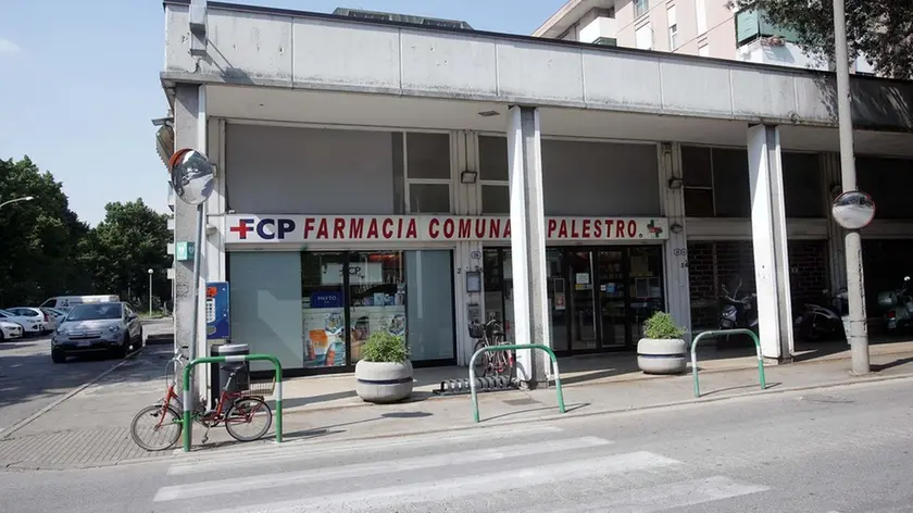 BASCHIERI-AGENZIA BIANCHI-PADOVA ESTERNO FARMACIA COMUNALE PALESTRO