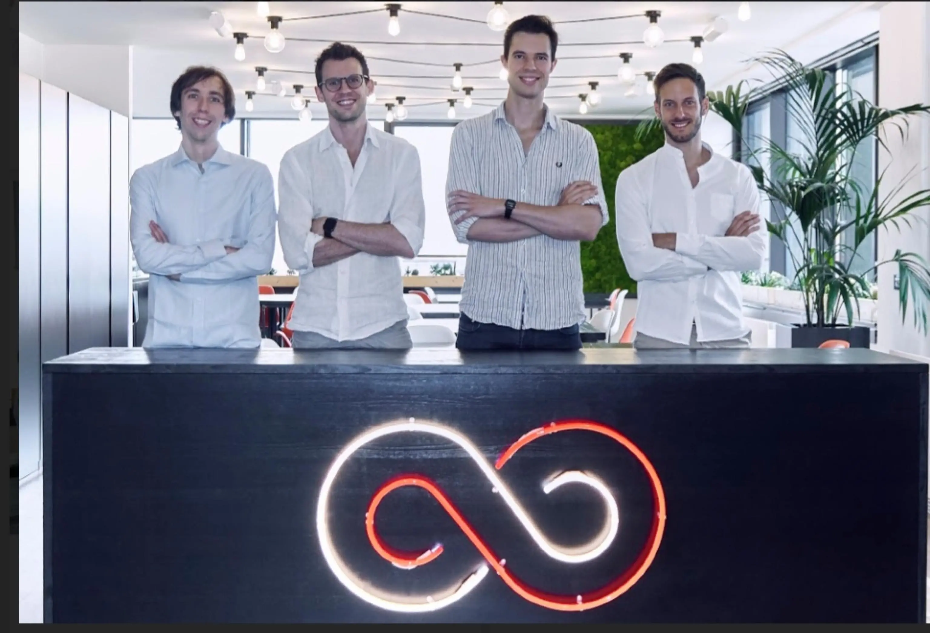 (da S) Luca Querella, Francesco Patarnello, Luca Ferrari e Matteo Danieli di Bending Spoons, la software house milanese la cui app è stata scelta dal Governo italiano per contenere l'emergenza Covid-19, 17 aprile 2020. ANSA / ufficio stampa Bending Spoons +++ ANSA PROVIDES ACCESS TO THIS HANDOUT PHOTO TO BE USED SOLELY TO ILLUSTRATE NEWS REPORTING OR COMMENTARY ON THE FACTS OR EVENTS DEPICTED IN THIS IMAGE; NO ARCHIVING; NO LICENSING +++