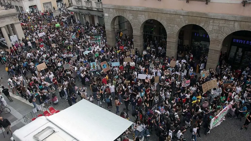BASCHIERI - AGENZIA BIANCHI - PADOVA - MANIFESTAZIONE SUL CLIMA
