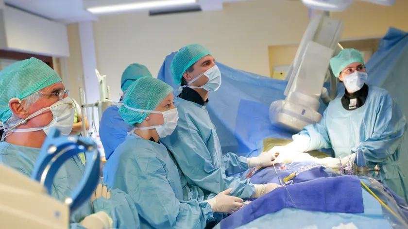 HEART VALVE PROTH. IMPLANTATION