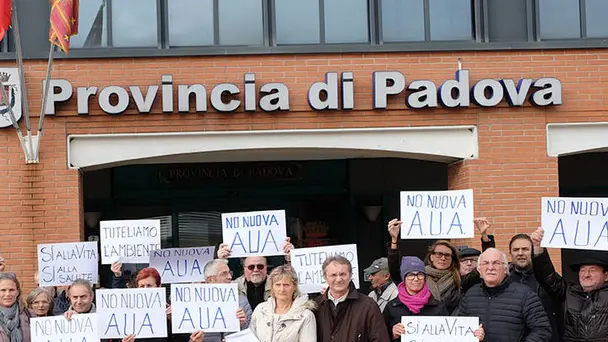 POLETTO - FOTOPIRAN - PADOVA -PRITESTA RESIDENTI DI PIAZZOLA SUL BRENTA IN PROVINCIA