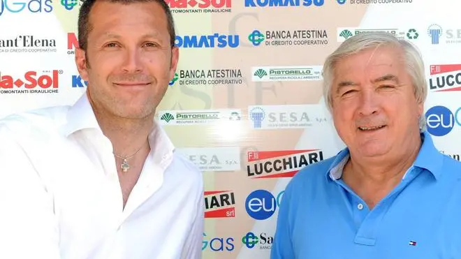 Barsotti..Presentazione di Gianluca Zattarin, nuvo mister dell'Este Calcio. Nella foto: da sin., Gianluca Zattarin, nuovo mister e Renzo Lucchiari, presidente.