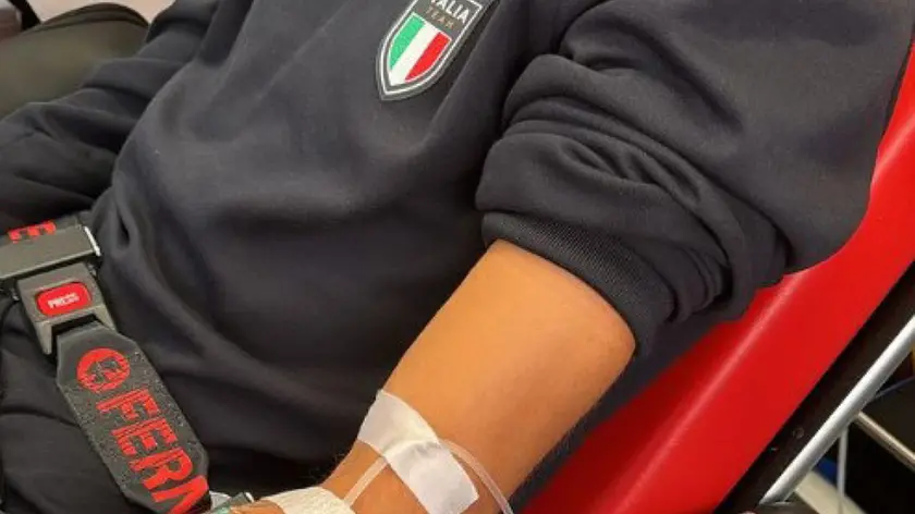 Una storia Instagram della moglie di Gianmarco Tamberi Chiara Bontempi che mostra l'atleta azzurro in ospedale per una flebo, Parigi (Francia), 10 agosto 2024. "Mi state scrivendo in tanti, la situazione e' questa" scrive Bontempi. INSTAGRAM/CHIARA BONTEMPI +++ATTENZIONE LA FOTO NON PUO' ESSERE PUBBLICATA O RIPRODOTTA SENZA L'AUTORIZZAZIONE DELLA FONTE DI ORIGINE CUI SI RINVIA+++ NPK +++