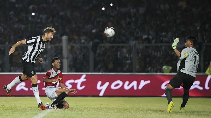 Foto Daniele Badolato / LaPresse.06 08 2014 Jakarta ( IDN ).Sport Calcio.Juventus Asian / Pacific Tour , Amichevole Juventus vs. ISL All Stars team 2014.Nella foto: Fernando Llorente segna il gol del 1-4..Photo Daniele Badolato / LaPresse.06 08 2014 Jakarta ( IDN ).Sport Calcio.Juventus Asian / Pacific Tour , friendly match between Juventus and ISL All Stars team 2014.In the picture : Fernando Llorente scores 1-4 goal