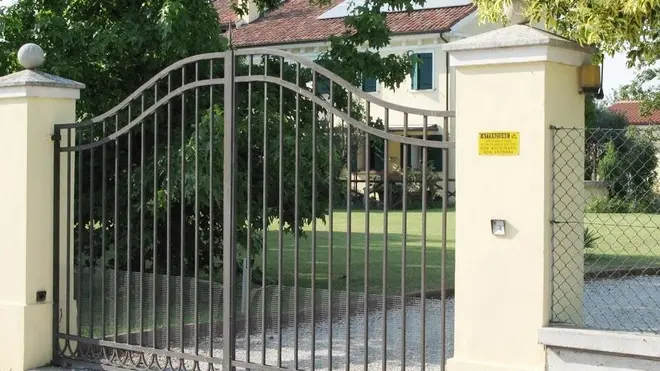 BELLUCO.ABITAZIONE FAMIGLIA GRAZIOSO