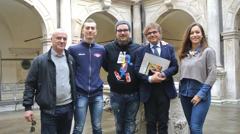 L'assessore Stefano Grigoletto, Marco Vianello della Pallavolo Padova, il cantante Fabio Santini, Carlo Foresta e Aba