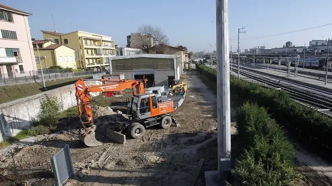BARSOTTI - LAVORI IN STAZIONE LATO VIA AVANZO